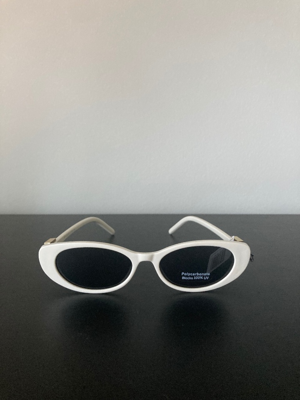 Metallic Accent Wide Oval Lens Sunglasses (MP50291SD) White